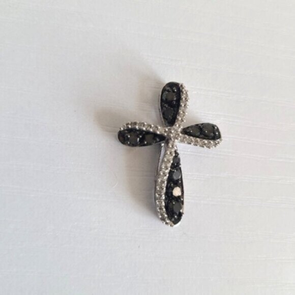 Vintage 10K Luxury White Gold Black White Clear Diamond Crystal Cross Pendant - Picture 11 of 12
